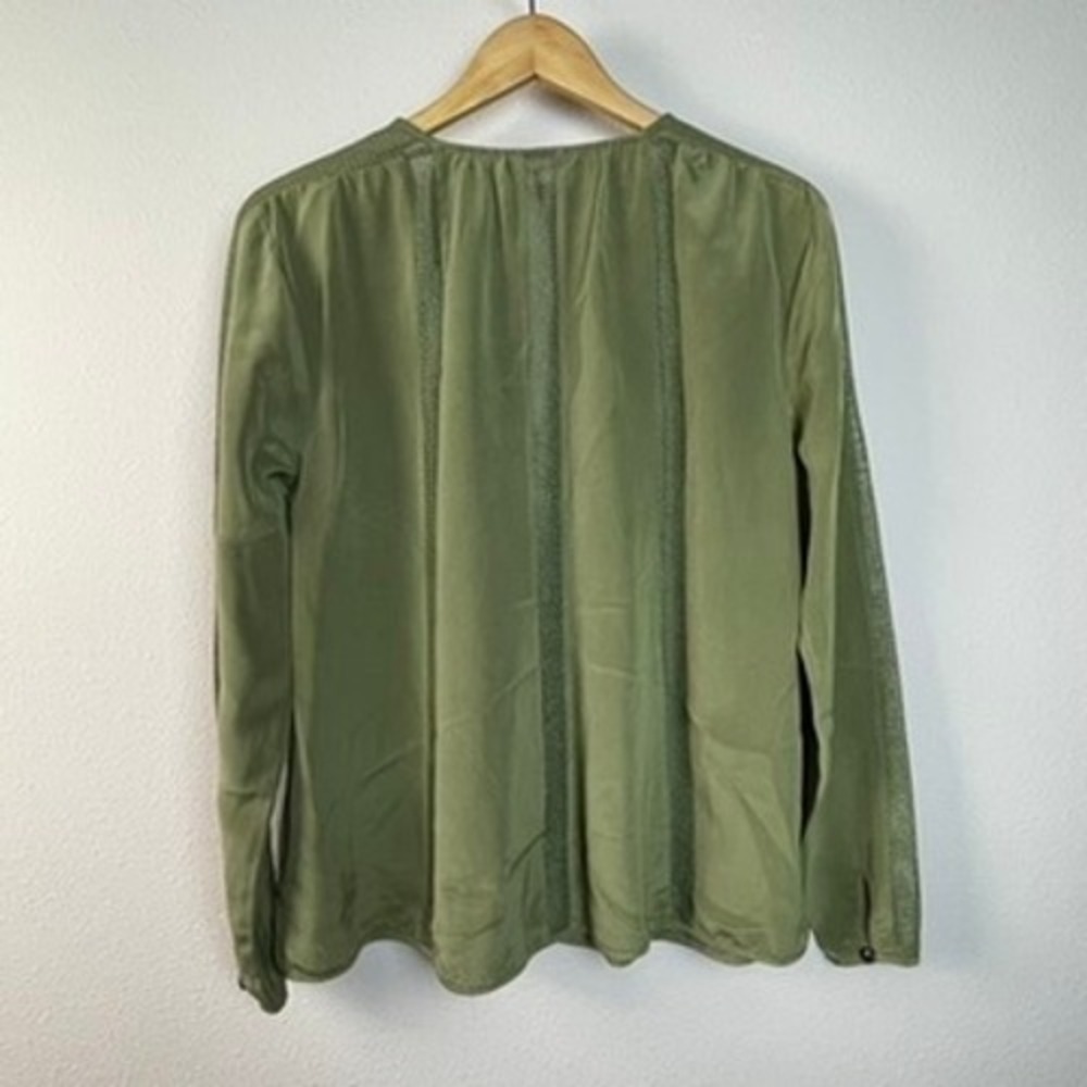 L´AGENCE Olive Green V Neck Long Sleeve Sheer Trim Blouse Women´s Size L/XL - Picture 6 of 7